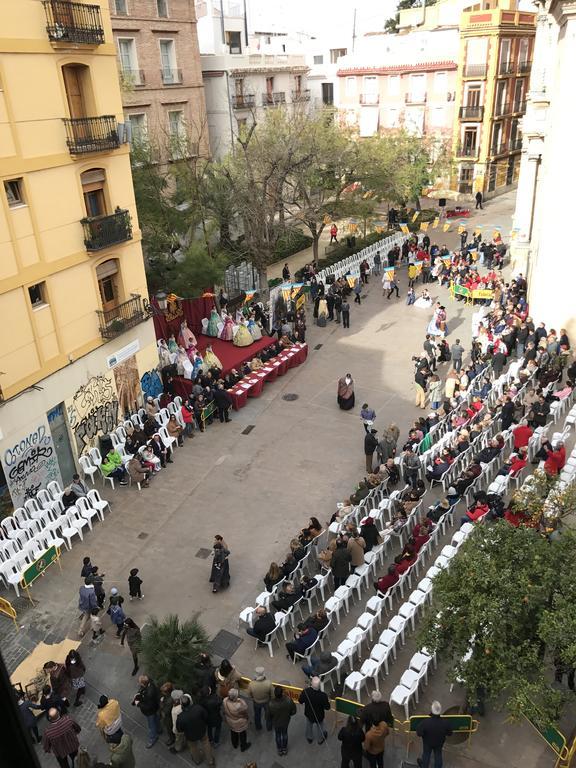 Апартаменты Plaza Del Carmen Валенсия Экстерьер фото